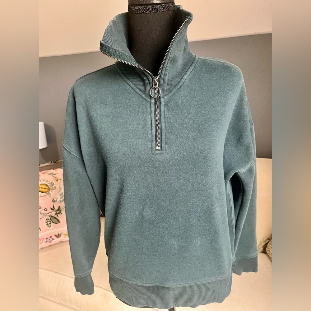 ATHLETA- NORDIC TEAL QUARTER ZIP - SIZE XS - Picture 1 of 8